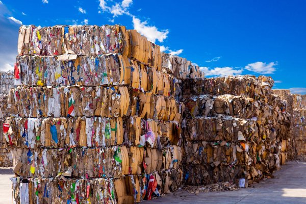 Recycled label carrier material Recycled label carrier material